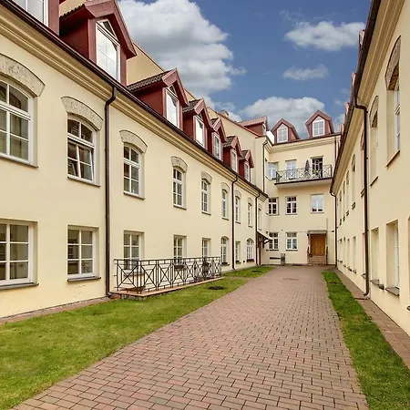 Pretty Apartment *